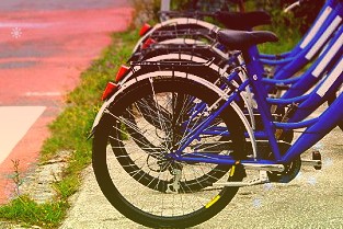 交通运输部:预计五一假期全国客运量1亿人次同比下降62%左右